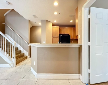 2586 Grand Central Parkway - Photo Thumbnail 21