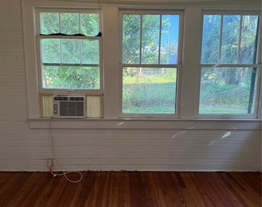 330 W Stanley Street - Photo Thumbnail 8