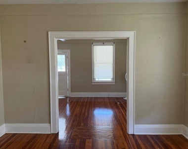 330 W Stanley Street - Photo Thumbnail 1