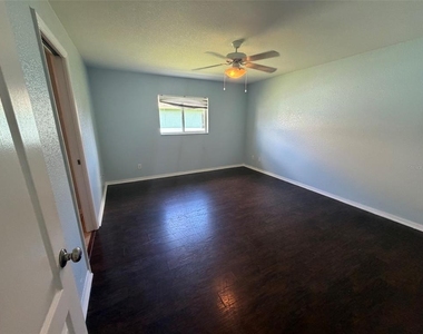2740 Trianna Street - Photo Thumbnail 11
