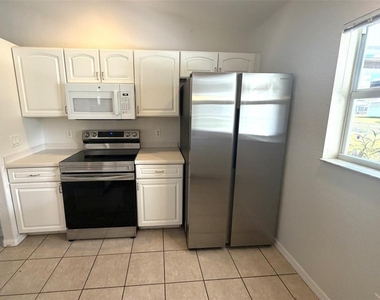 2740 Trianna Street - Photo Thumbnail 6