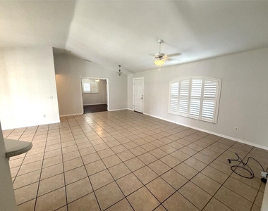 2740 Trianna Street - Photo Thumbnail 9