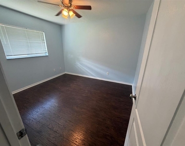 2740 Trianna Street - Photo Thumbnail 16