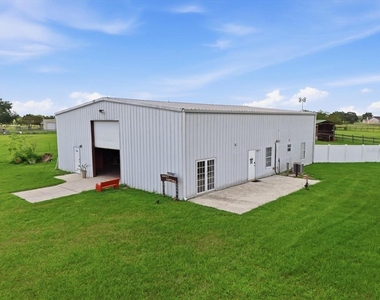 11752 Ne Jacksonville Road - Photo Thumbnail 5