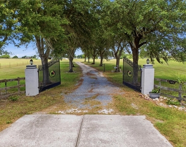 11752 Ne Jacksonville Road - Photo Thumbnail 1