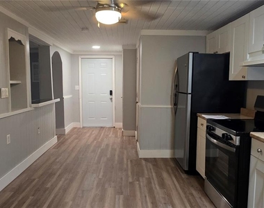 8003 Hillman Avenue - Photo Thumbnail 2