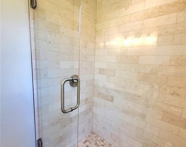 760 W Marion Avenue - Photo Thumbnail 18
