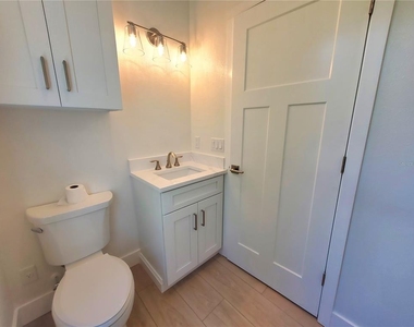 760 W Marion Avenue - Photo Thumbnail 19