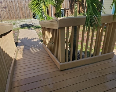 760 W Marion Avenue - Photo Thumbnail 27