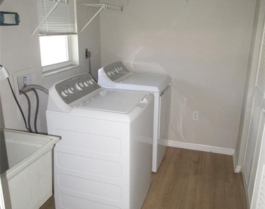 24 Allworthy Street - Photo Thumbnail 14