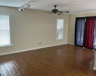 3381 Escobar Lane - Photo Thumbnail 6