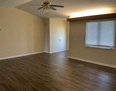 3381 Escobar Lane - Photo Thumbnail 4