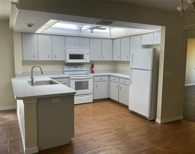 3381 Escobar Lane - Photo Thumbnail 2