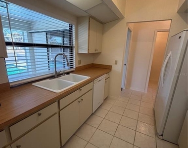 1612 Blue Lake Circle - Photo Thumbnail 3