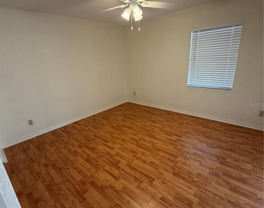 1612 Blue Lake Circle - Photo Thumbnail 13