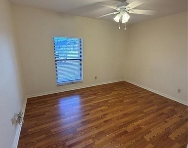 1612 Blue Lake Circle - Photo Thumbnail 11