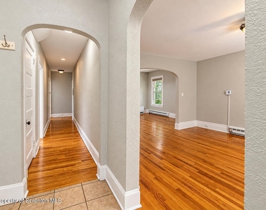 601 Clay Avenue - Photo Thumbnail 5