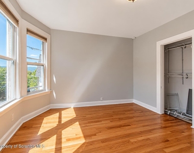 601 Clay Avenue - Photo Thumbnail 12