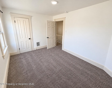 85 Tripp Street - Photo Thumbnail 13