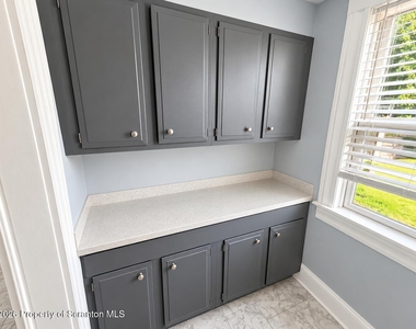 85 Tripp Street - Photo Thumbnail 6