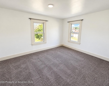 85 Tripp Street - Photo Thumbnail 11
