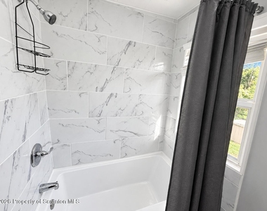 85 Tripp Street - Photo Thumbnail 7