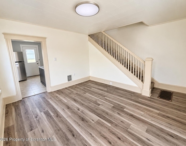 85 Tripp Street - Photo Thumbnail 2