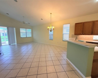 7424 Birds Eye Terrace - Photo Thumbnail 5