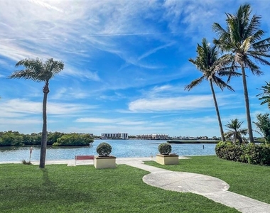 1741 Southwood Street - Photo Thumbnail 3