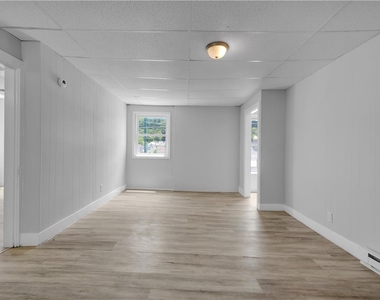 149 W Ridge Street - Photo Thumbnail 9