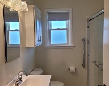 932 Kossuth Street - Photo Thumbnail 10