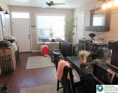 3555 Penfield Way - Photo Thumbnail 3