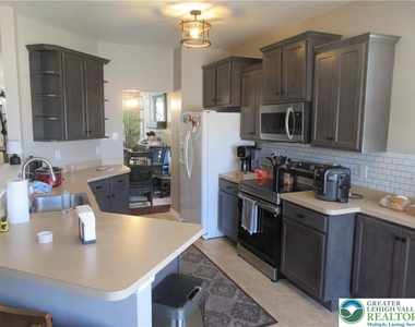 3555 Penfield Way - Photo Thumbnail 6