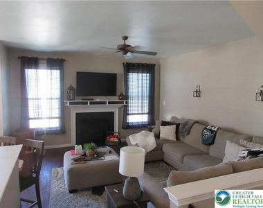 3555 Penfield Way - Photo Thumbnail 5