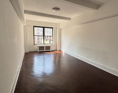 West 73rd Street - Photo Thumbnail 1