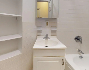 228 East 36th Street - Photo Thumbnail 3