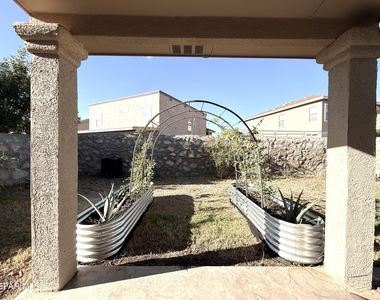 4933 Copper Ranch Avenue - Photo Thumbnail 32