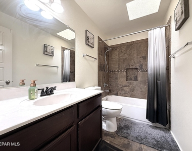4933 Copper Ranch Avenue - Photo Thumbnail 24
