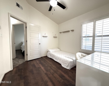 4933 Copper Ranch Avenue - Photo Thumbnail 19