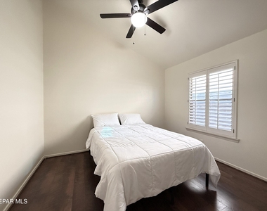 4933 Copper Ranch Avenue - Photo Thumbnail 21