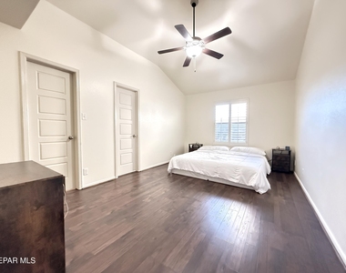 4933 Copper Ranch Avenue - Photo Thumbnail 26