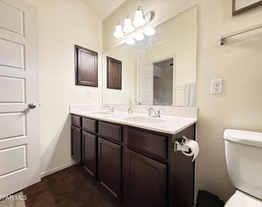 4933 Copper Ranch Avenue - Photo Thumbnail 30