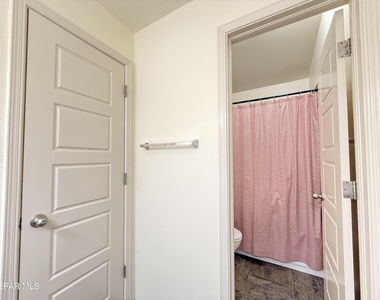 4933 Copper Ranch Avenue - Photo Thumbnail 14