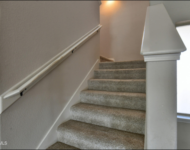 7528 Wolf Creek Drive - Photo Thumbnail 21