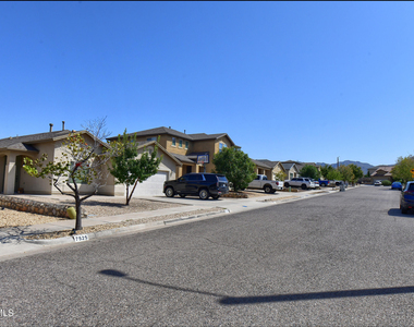 7528 Wolf Creek Drive - Photo Thumbnail 42