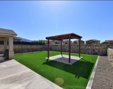 7528 Wolf Creek Drive - Photo Thumbnail 40