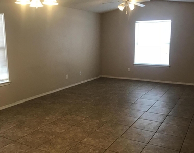 14108 Volcanic Rock Drive - Photo Thumbnail 4