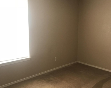 14108 Volcanic Rock Drive - Photo Thumbnail 8