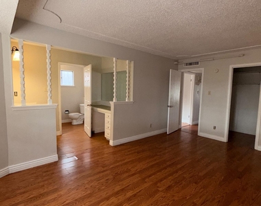 1845 Tommy Aaron Drive - Photo Thumbnail 2