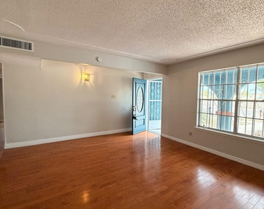 1845 Tommy Aaron Drive - Photo Thumbnail 8